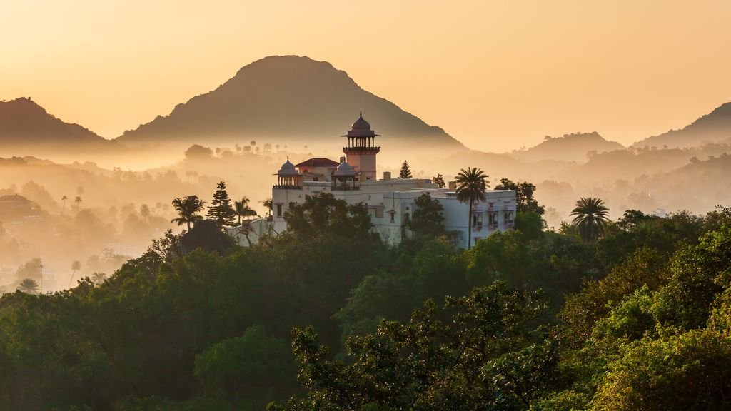 A Honeymooners Paradise - Udaipur