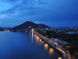 Top 10 Tourist Places in Udaipur – Explore the City of Lakes